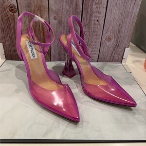 Steve Madden Vibrant Pink Pointed Heels